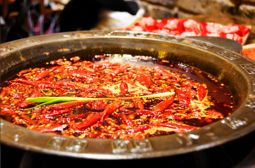 火鍋加盟市場(chǎng)風(fēng)云 盤(pán)點(diǎn)十大品牌，為何佩姐火鍋與燜鍋業(yè)態(tài)不在列？